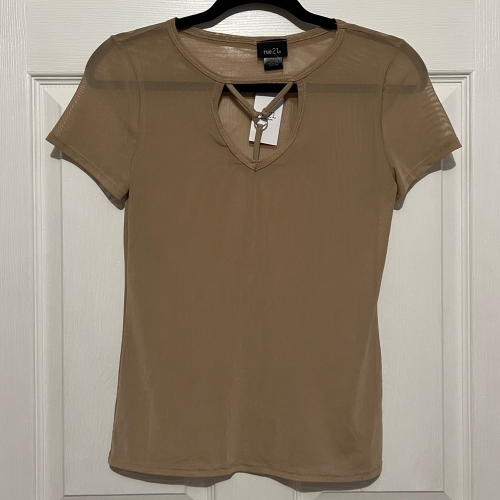 🖤 FREE 🖤 *NEW* Rue 21 - Womans Mesh T Shirt w/ Keyhole